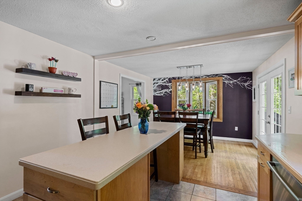 50 Indian Pond Rd