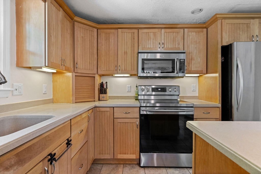50 Indian Pond Rd