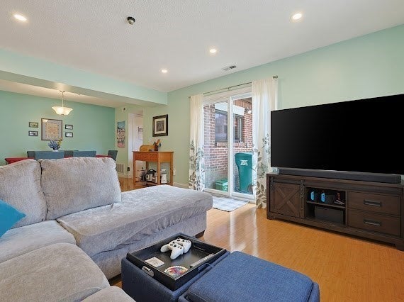 93 Rosewood Dr #93, Stoughton, MA, 93 Rosewood Dr #93, Stoughton, MA Photo #4