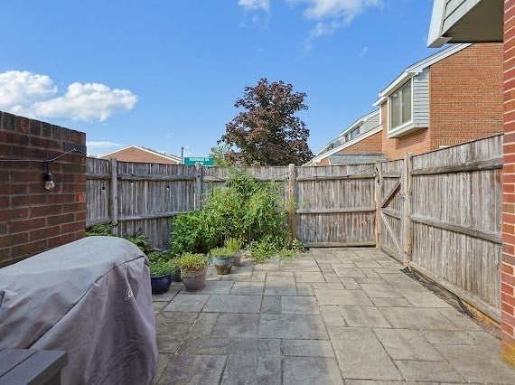 93 Rosewood Dr #93, Stoughton, MA, 93 Rosewood Dr #93, Stoughton, MA Photo #33