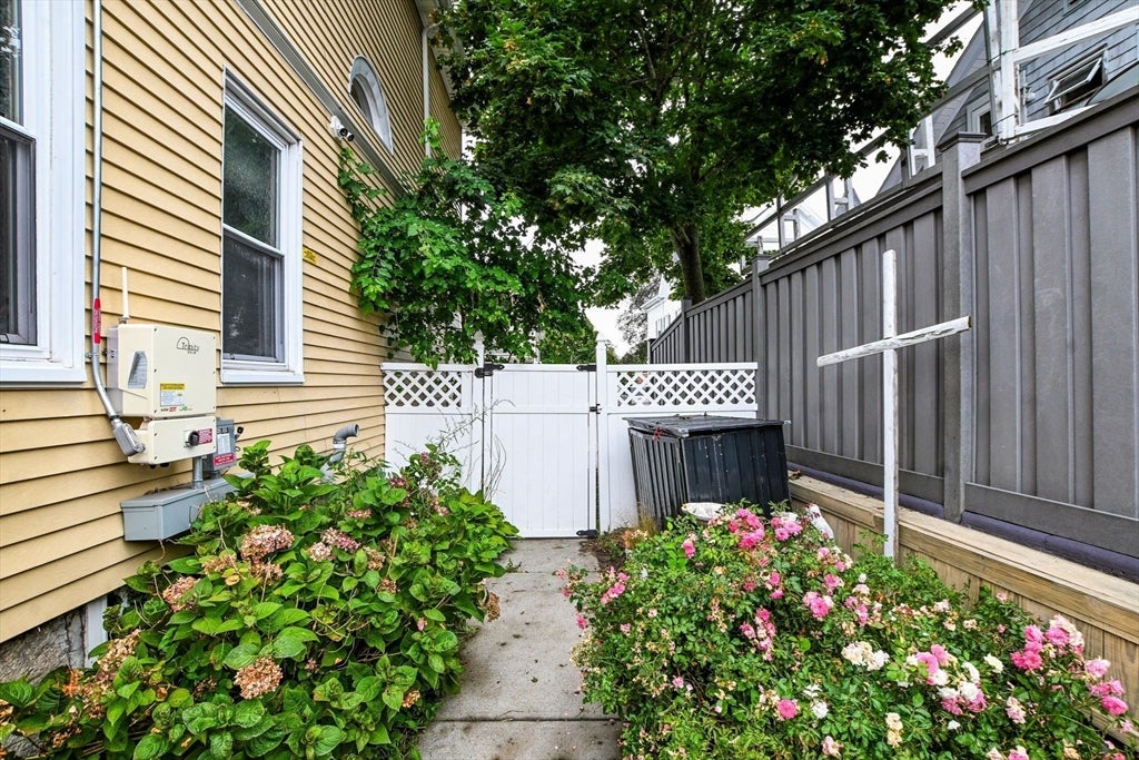 118 Parker St, New Bedford, MA, 118 Parker St, New Bedford, MA Photo #15