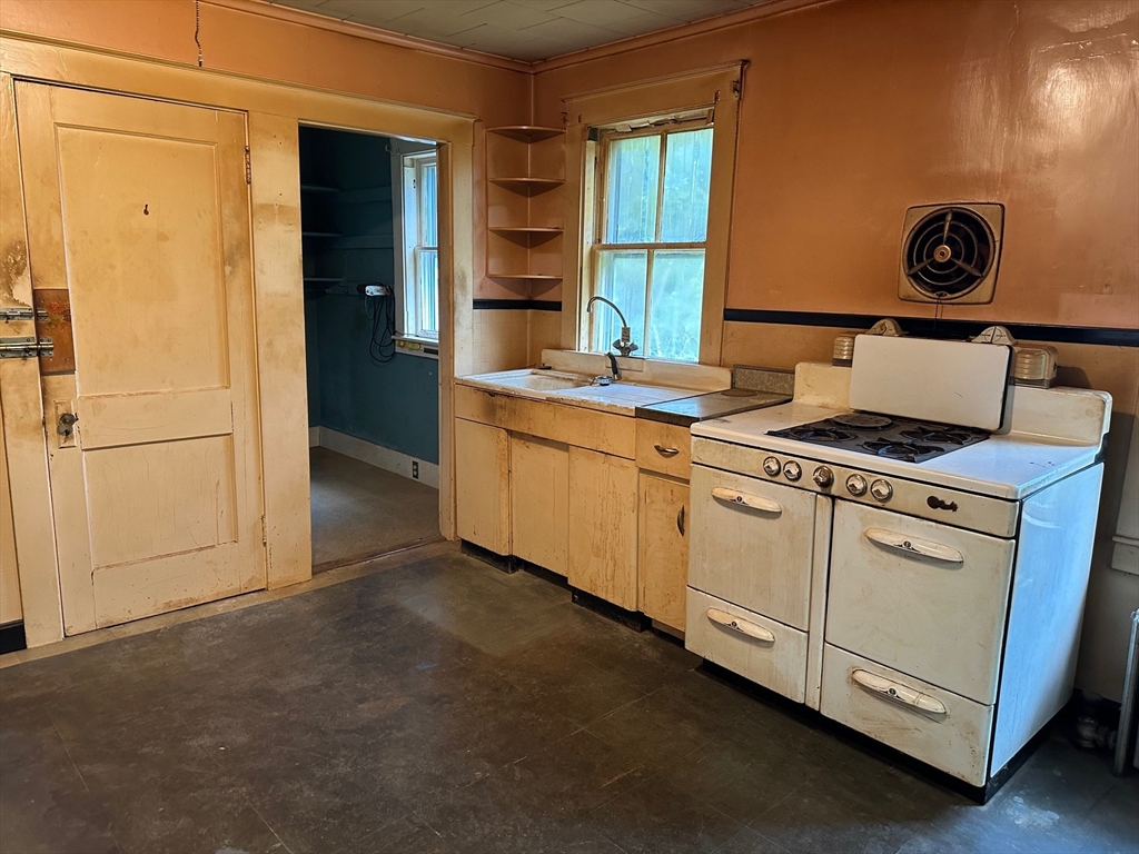 75 Guild Road