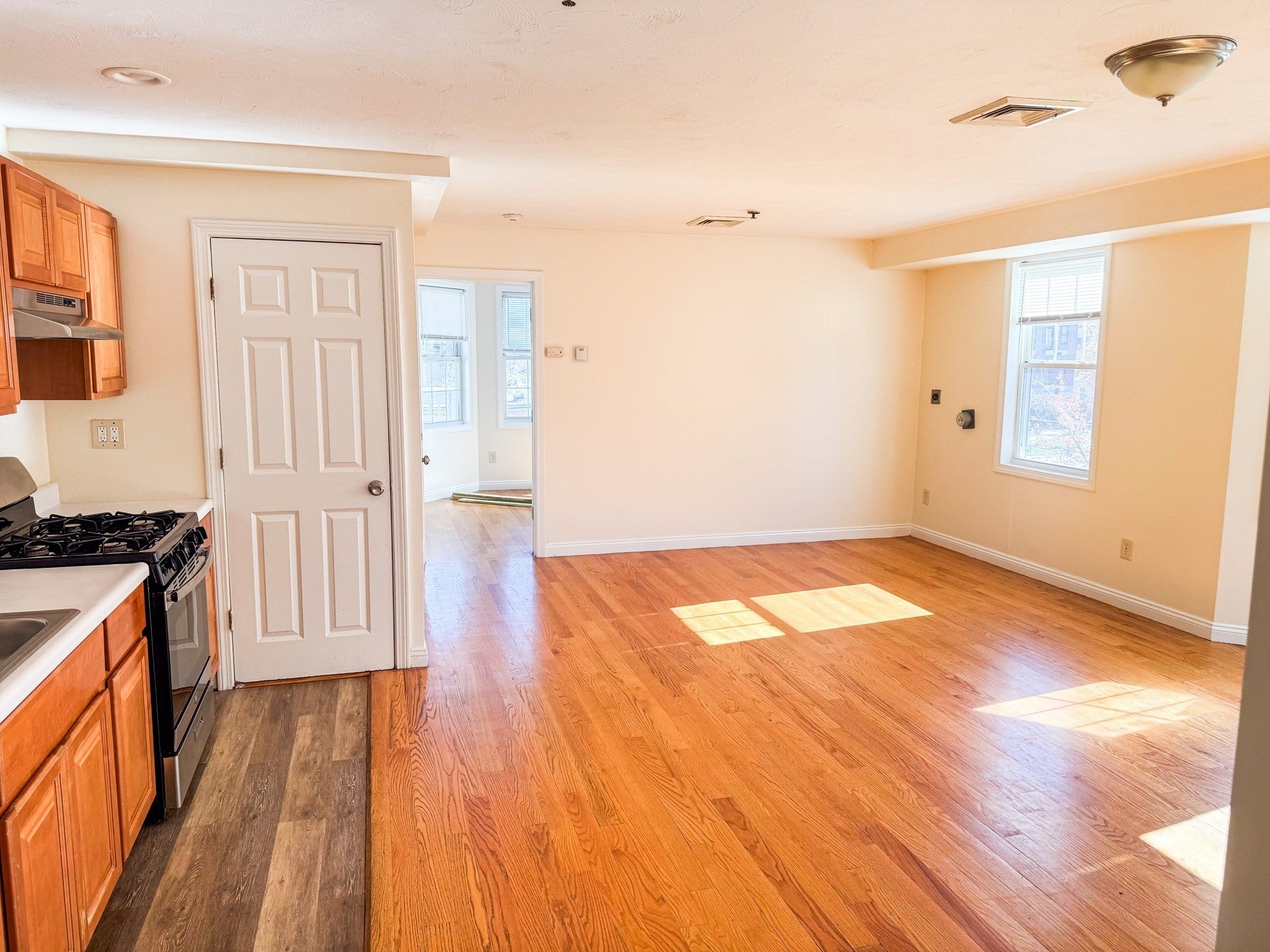 339 Adams St #6, Boston, MA, 339 Adams St #6, Boston, MA Photo #5