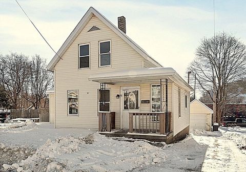 88 Baker St Gardner MA 01440