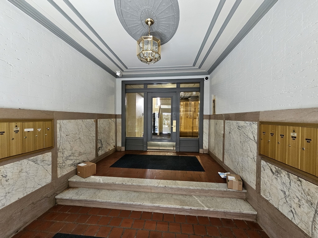 137 Englewood Ave 32