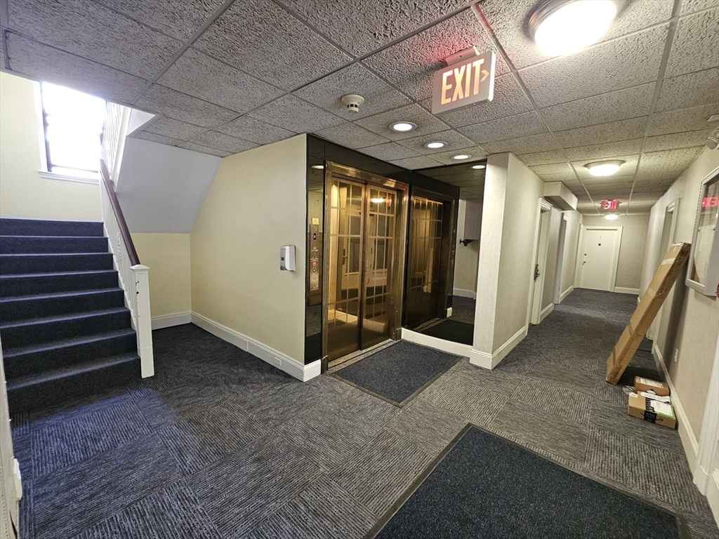 137 Englewood Ave 32