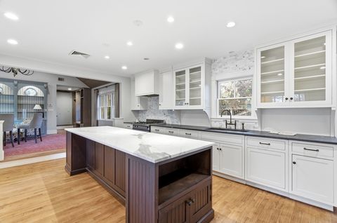 9 Maple Rd Weston MA 02493