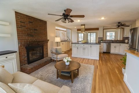 5 Carriage Drive Chelmsford MA 01824