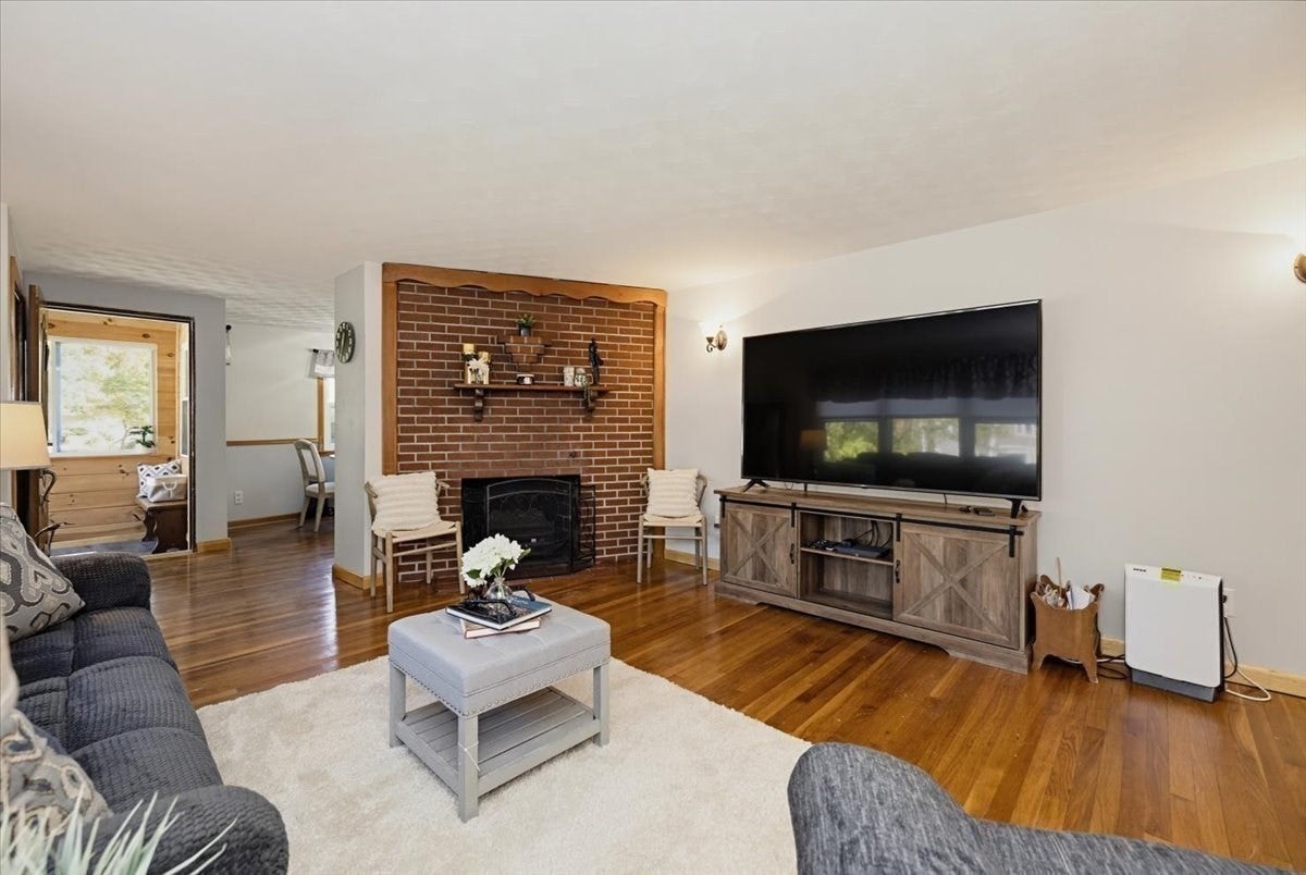 40 Dudley Rd, Billerica, MA, 40 Dudley Rd, Billerica, MA Photo #10