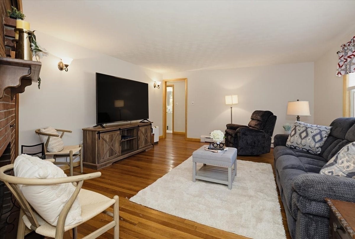 40 Dudley Rd, Billerica, MA, 40 Dudley Rd, Billerica, MA Photo #11