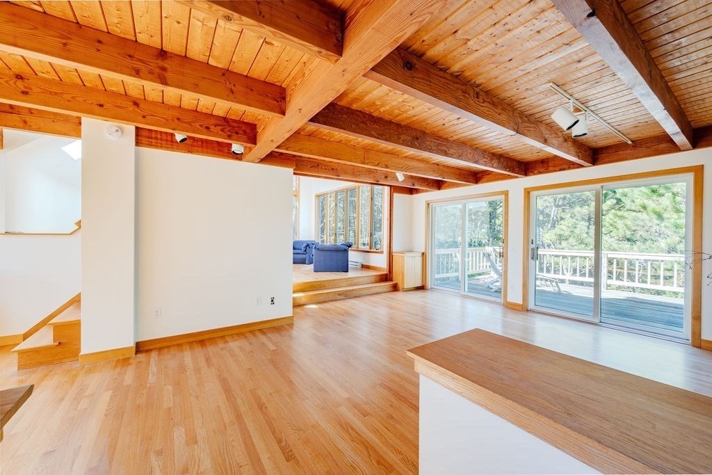 Wellfleet, Massachusetts 02667, United States, 3 Bedrooms Bedrooms, ,2 BathroomsBathrooms,Residential,Active,226847