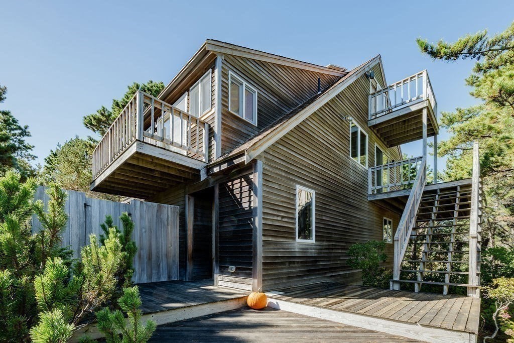 Wellfleet, Massachusetts 02667, United States, 3 Bedrooms Bedrooms, ,2 BathroomsBathrooms,Residential,Active,226847