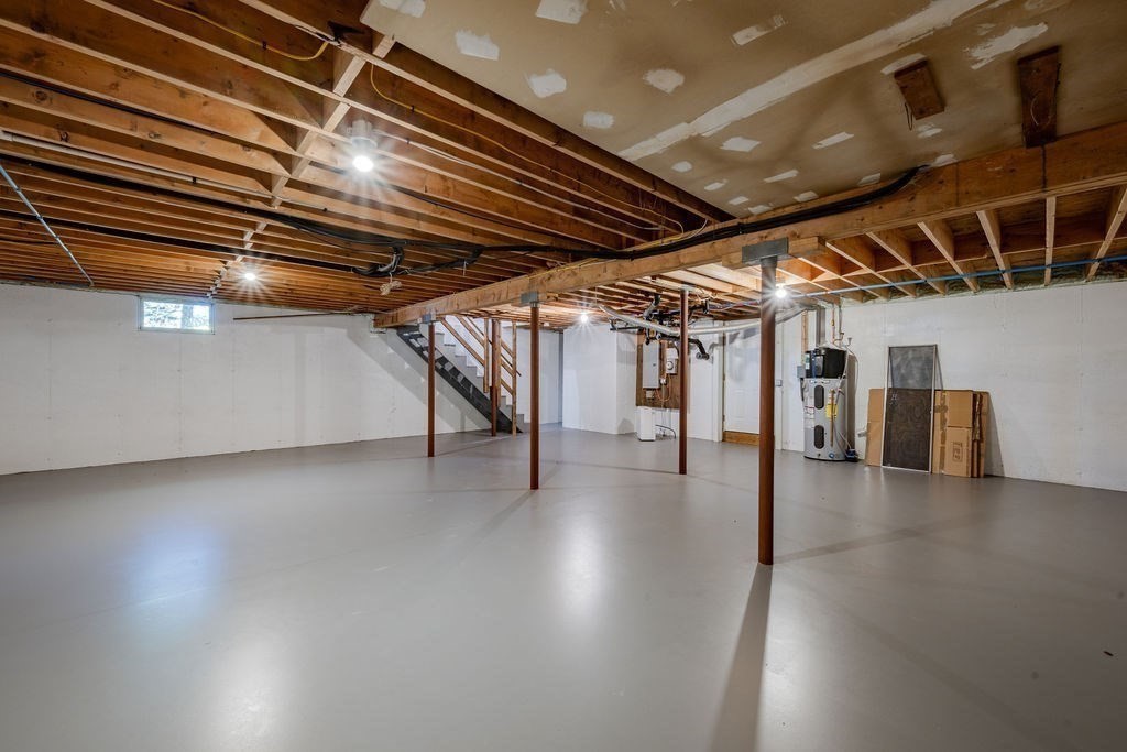 Wellfleet, Massachusetts 02667, United States, 3 Bedrooms Bedrooms, ,2 BathroomsBathrooms,Residential,Active,226847