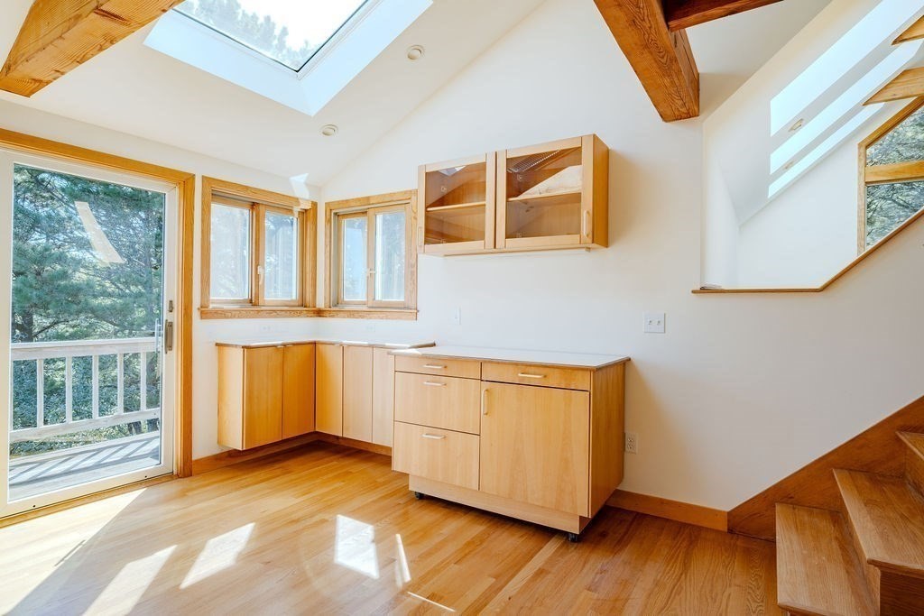 Wellfleet, Massachusetts 02667, United States, 3 Bedrooms Bedrooms, ,2 BathroomsBathrooms,Residential,Active,226847