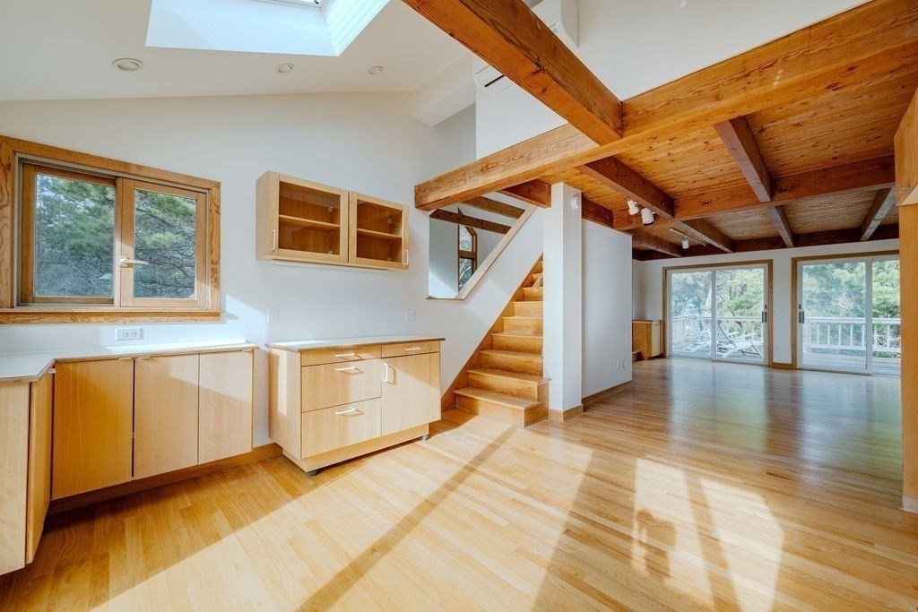 Wellfleet, Massachusetts 02667, United States, 3 Bedrooms Bedrooms, ,2 BathroomsBathrooms,Residential,Active,226847