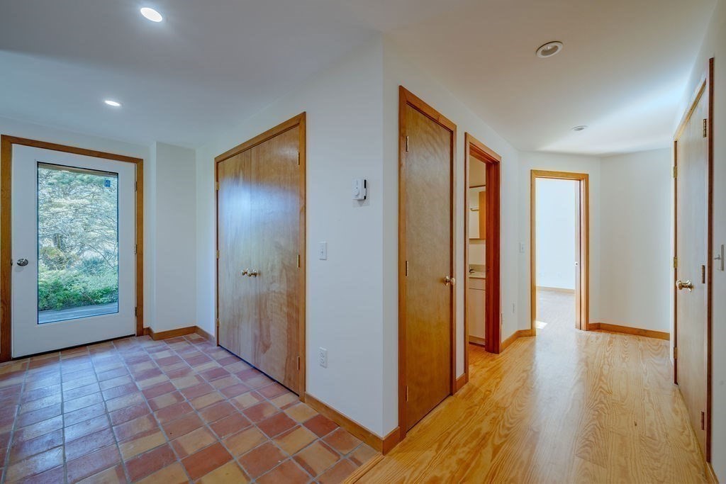 Wellfleet, Massachusetts 02667, United States, 3 Bedrooms Bedrooms, ,2 BathroomsBathrooms,Residential,Active,226847