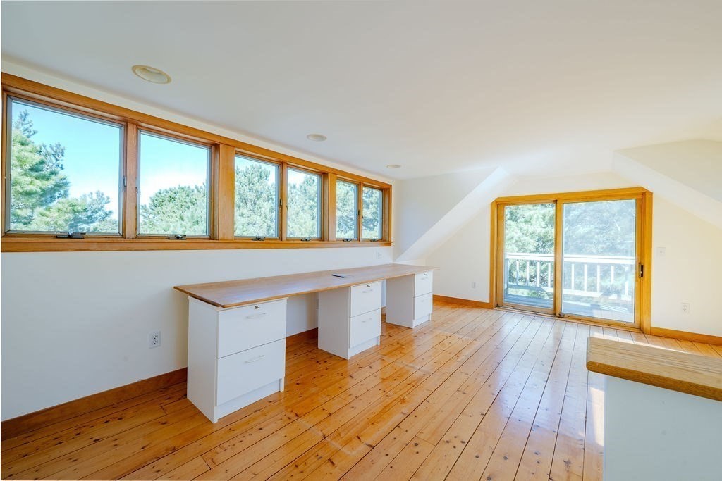 Wellfleet, Massachusetts 02667, United States, 3 Bedrooms Bedrooms, ,2 BathroomsBathrooms,Residential,Active,226847