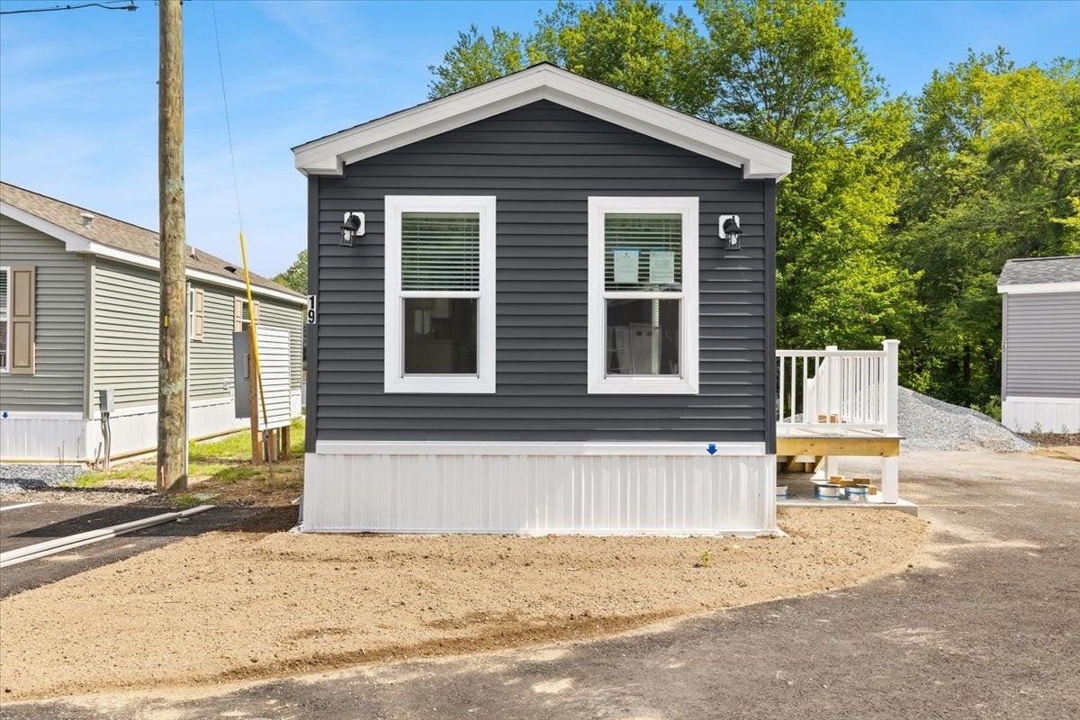 1540 Broadway 19