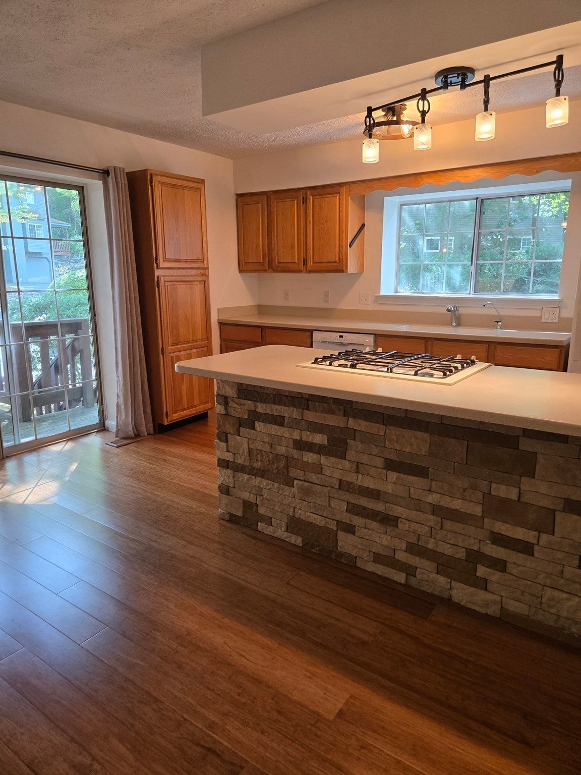 54 Voyagers Ln #54, Ashland, MA Photo #4