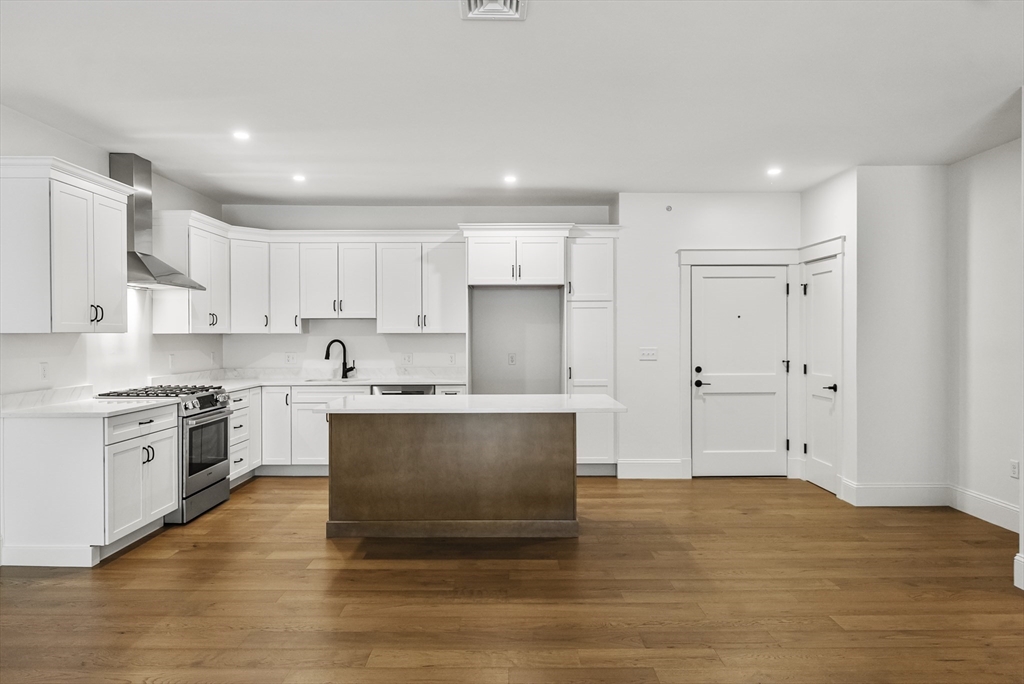 134 Court St 12