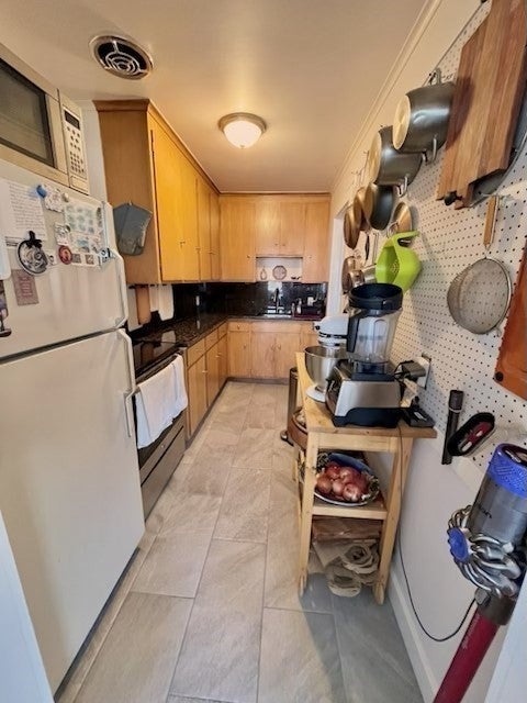 1021 Beacon St #4, Brookline, MA, 1021 Beacon St #4, Brookline, MA Photo #7