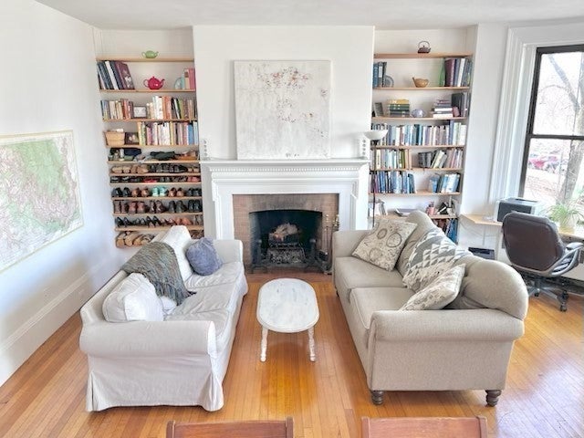 Photo of 1021 Beacon St, Brookline, MA