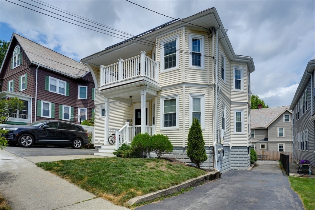 125 Marshall St 2