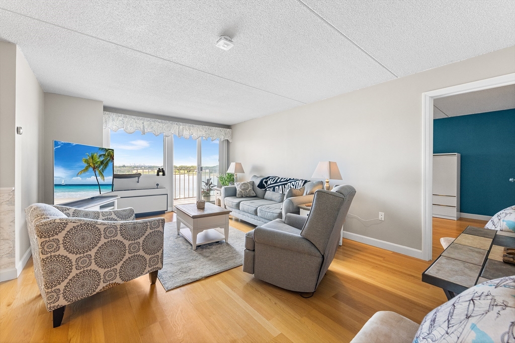 200 Cove Way 810