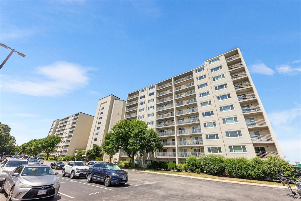 200 Cove Way 810