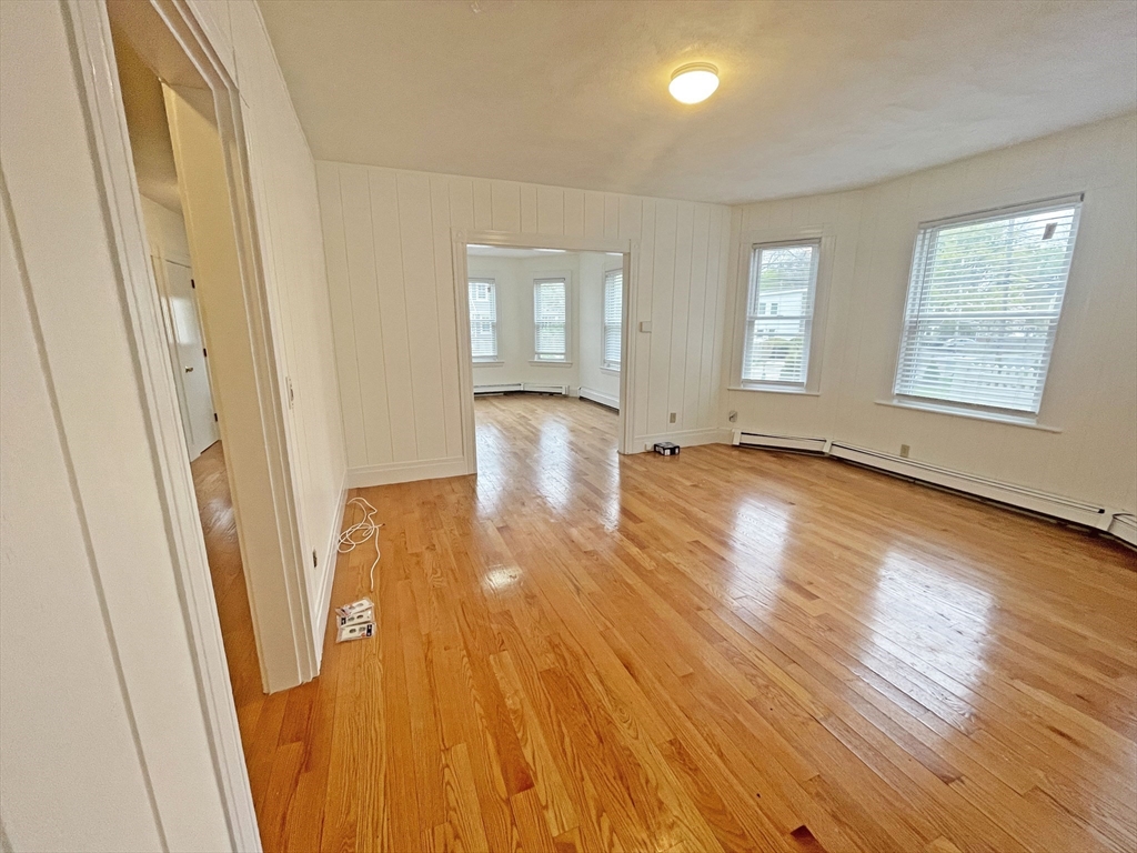 301 Lexington St 1