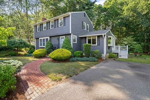Photo of 8 Joanne Dr, Hanson, MA 02341 (MLS # 73542263)