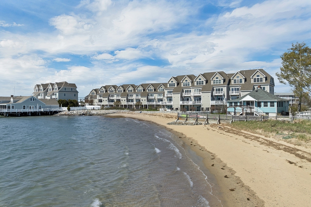 24 Harbor Road 9