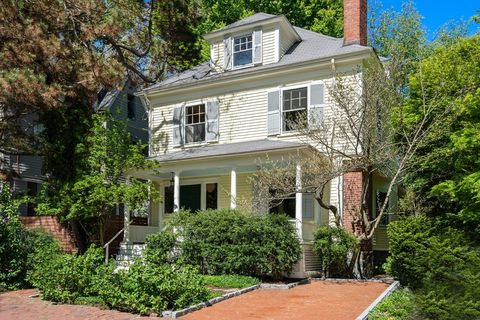 Photo of 40 Avon Hill Street, Cambridge, MA 02138 (MLS # 73238374)