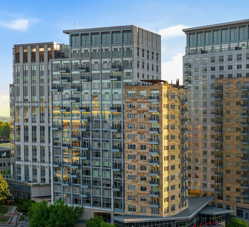 200 Exchange St 917