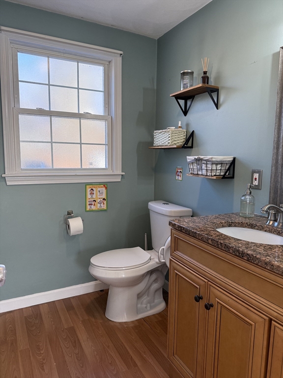 North Attleboro, Massachusetts 02760, United States, 3 Bedrooms Bedrooms, ,2 BathroomsBathrooms,Residential,Active,250765