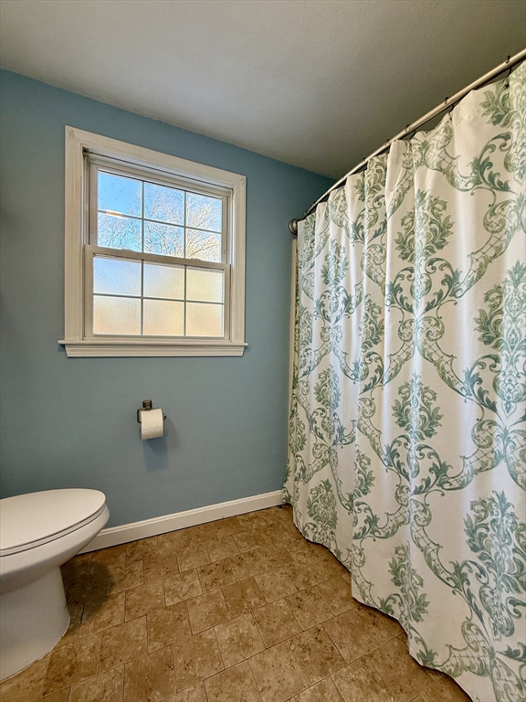 North Attleboro, Massachusetts 02760, United States, 3 Bedrooms Bedrooms, ,2 BathroomsBathrooms,Residential,Active,250765