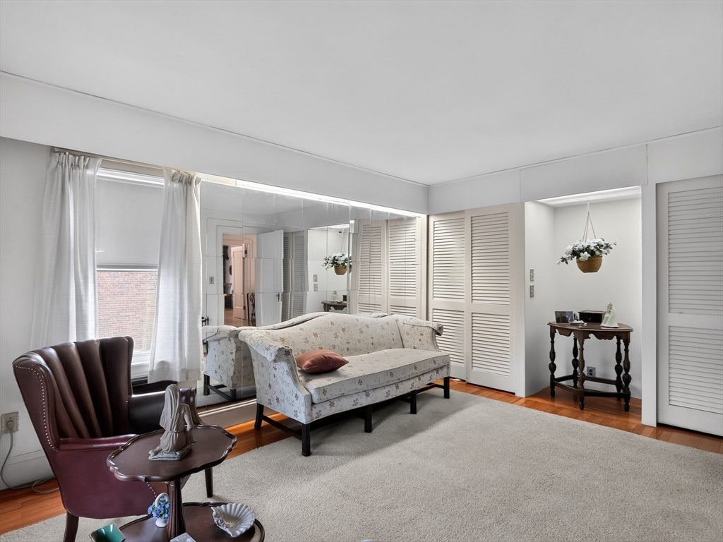 24 Lindbergh Ave, Holyoke, MA Photo #20