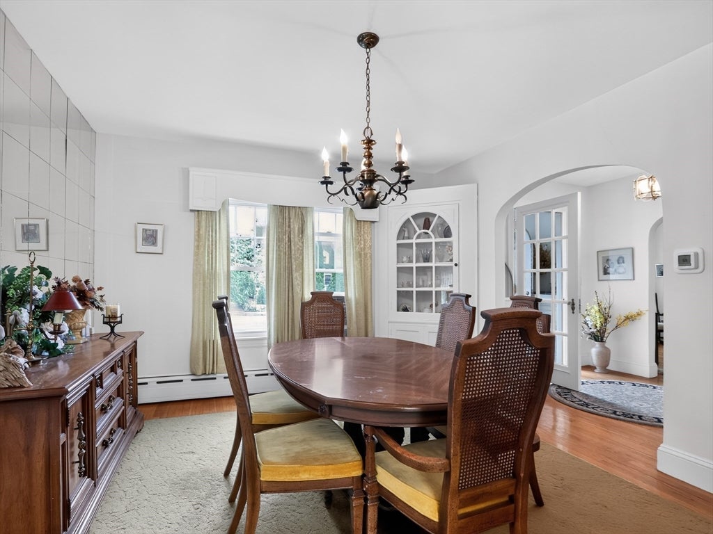 24 Lindbergh Ave, Holyoke, MA Photo #13