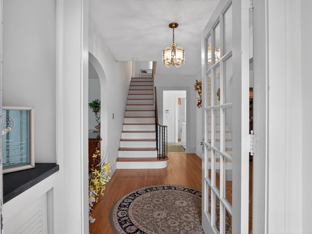 24 Lindbergh Ave, Holyoke, MA Photo #6