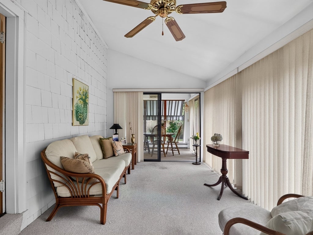 24 Lindbergh Ave, Holyoke, MA Photo #22