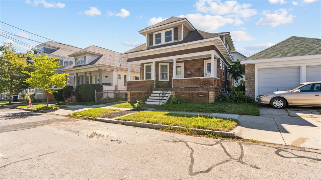 208 Princeton St