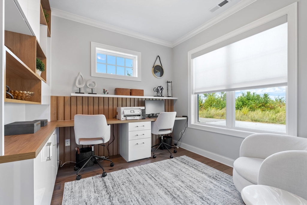 843 Ledgewood Way 843