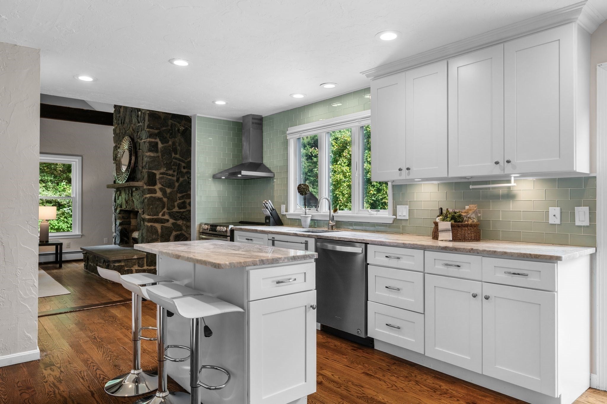 62 Marion Road Ext, Marblehead, MA Photo #14