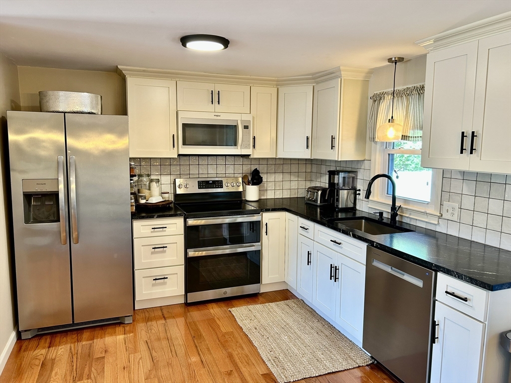 38 Sargent Cir
