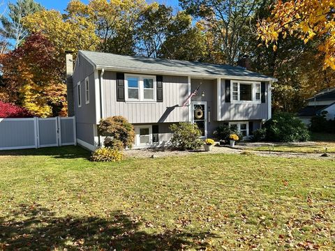 38 Sargent Cir Attleboro MA 02703