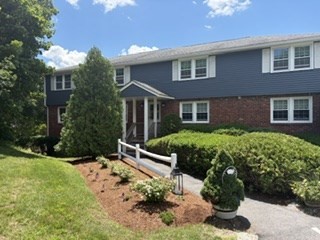 10 Zabriskie Dr E