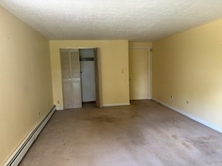10 Zabriskie Dr E