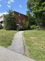 10 Zabriskie Dr E