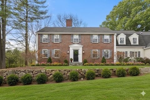 84 Royalston Rd Wellesley MA 02481