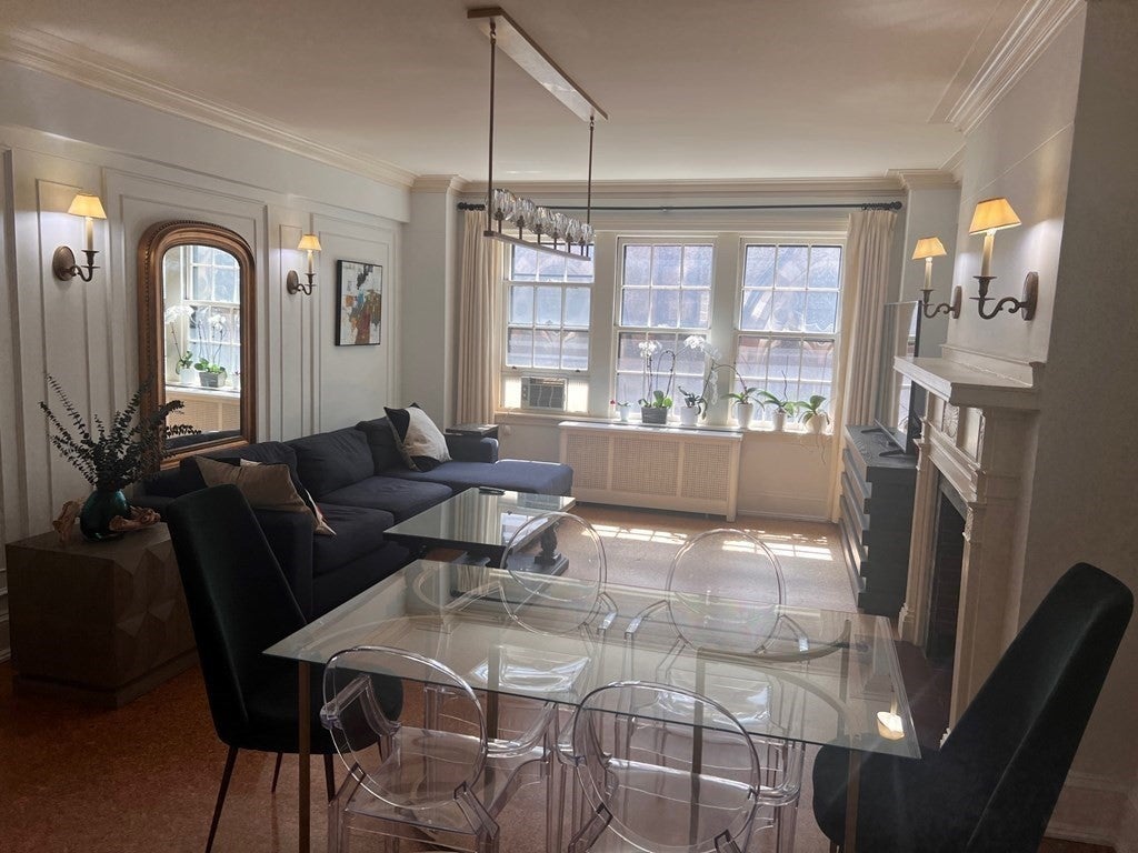 50 Commonwealth Ave 305